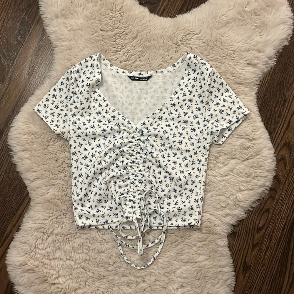 Crop t shirt